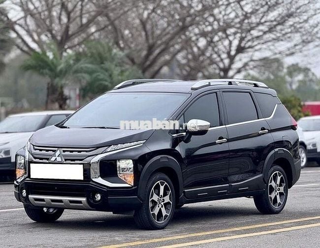 Xe Mitsubishi Xpander Cross 1.5 AT 2021 - Màu Đen