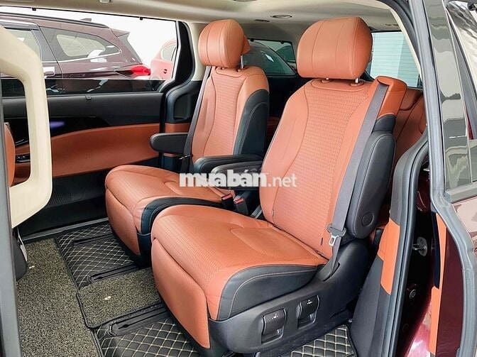 Kia Carnival 2022 2.2D Signature 7 ghế