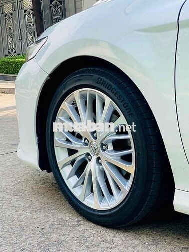 Toyota Camry 2020 2.5Q - 69000 km