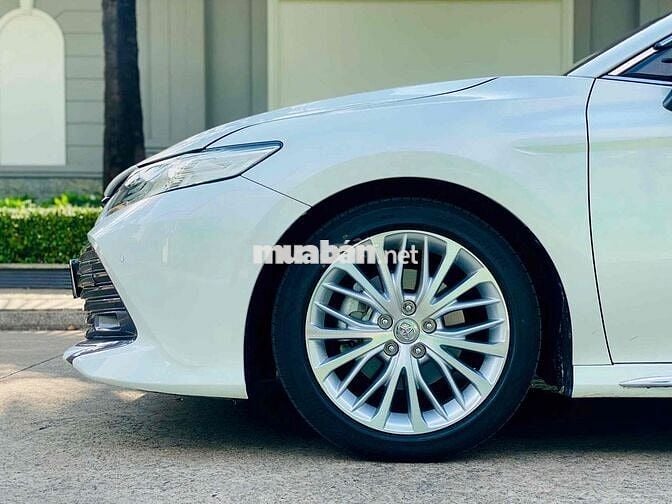 Toyota Camry 2020 2.5Q - 69000 km