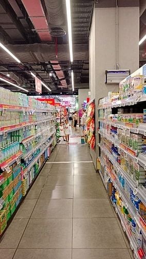 TUYỂN NHANH GẤP LĐPT :BÁN HÀNG , PHỤ KHO ,  TẠP VỤ - TUỔI TỪ 18 _ 60 