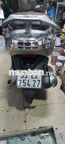 Honda Lead 125 Fi màu bạc nhám đời cuối 2016