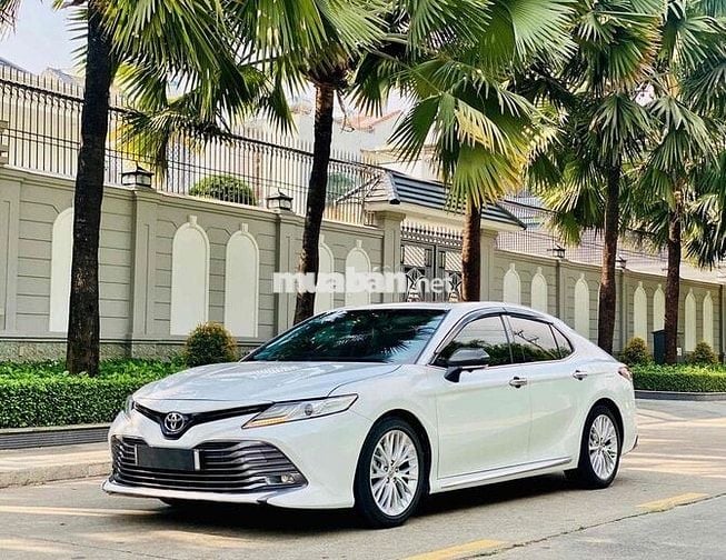 Toyota Camry 2020 2.5Q - 69000 km
