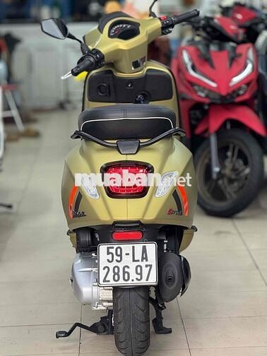 Vespa Sprint 125 S 2025 Green Ambizioso