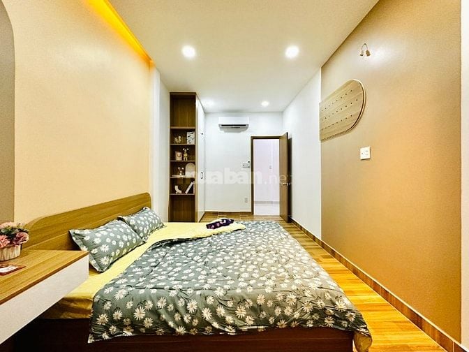 CHÍNH CHỦ BÁN NHÀ GẦN SÂN BAY NGANG 6M ĐÚC 1 LẦU 3PN FULL NỘI THẤT