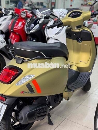 Vespa Sprint 125 S 2025 Green Ambizioso