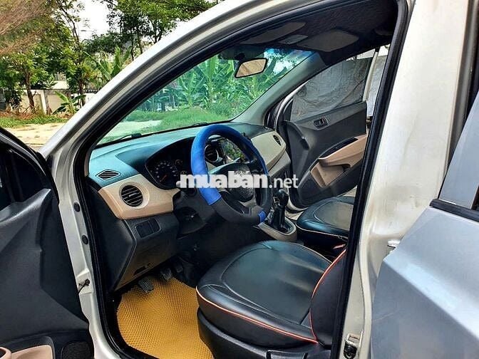 Hyundai Grand i10 2018 Sedan 1.2 MT - Ghi bạc đẹp