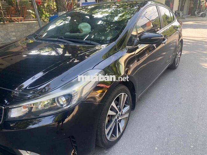 Kia Cerato 2017 Signature 2.0 AT - 40000 km