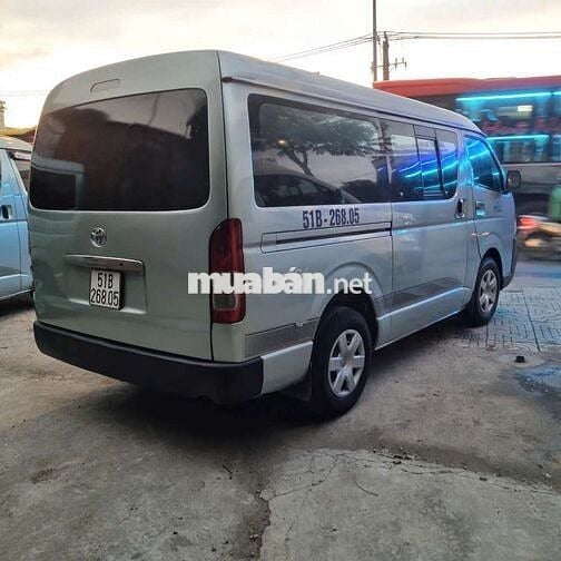 TOYOTA 6 CHỖ 850KG MÁY DẦU