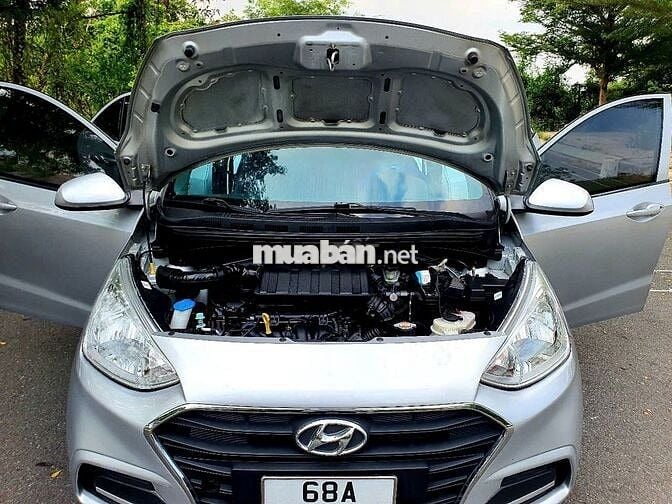 Hyundai Grand i10 2018 Sedan 1.2 MT - Ghi bạc đẹp