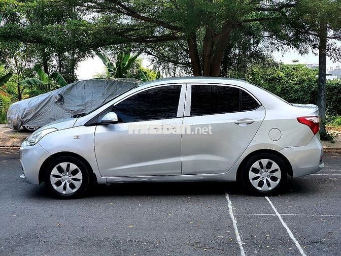 Hyundai Grand i10 2018 Sedan 1.2 MT - Ghi bạc đẹp