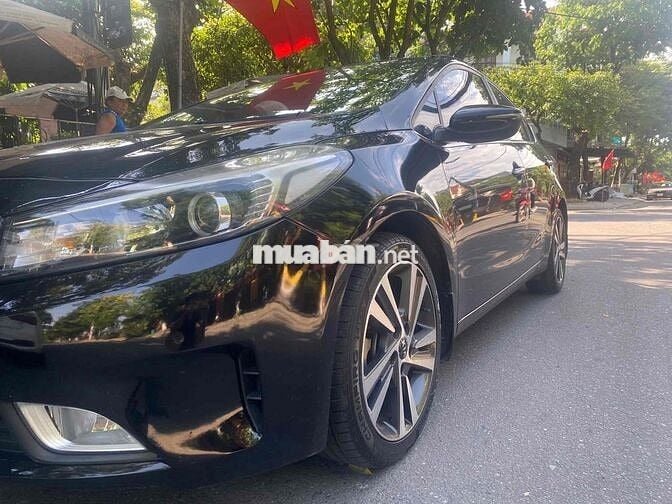 Kia Cerato 2017 Signature 2.0 AT - 40000 km