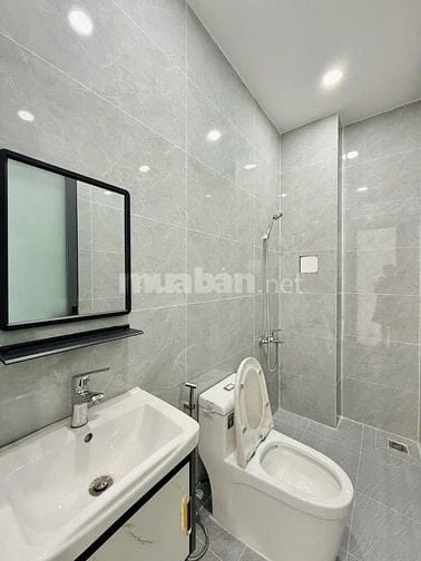 Đi nước ngoài định cư bán gấp nhà ở đường Võ Thị Sáu, phường Võ Thị Sa