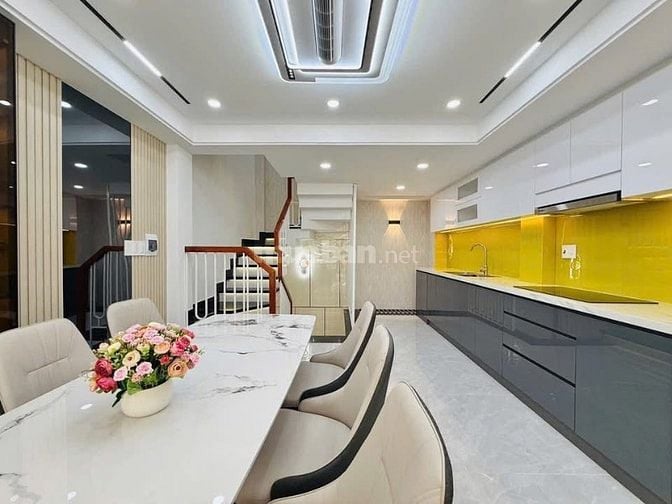 Đi nước ngoài định cư bán gấp nhà ở đường Võ Thị Sáu, phường Võ Thị Sa