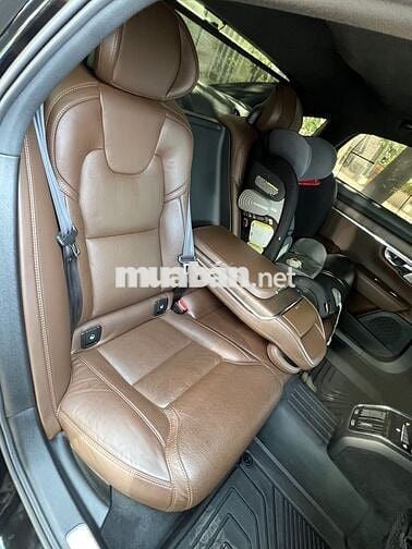 VOLVO S90L ULTIMATE 2022 ĐEN - 23700 km