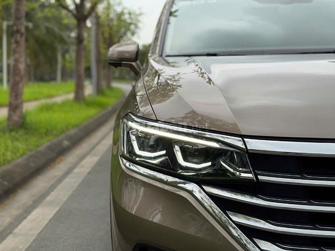 🔜 Volkswagen Viloran ( Luxury ) Sản xuất 2023 đklđ 2024 • Odo 35.000