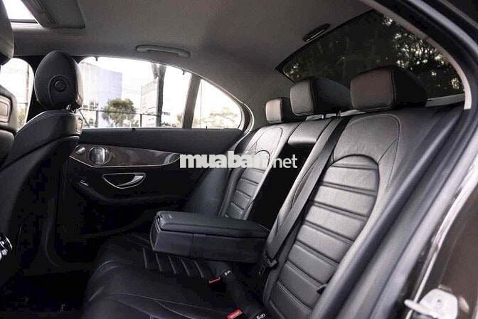 Mercedes Benz C Class 2017 C250 Exclusive - 80000