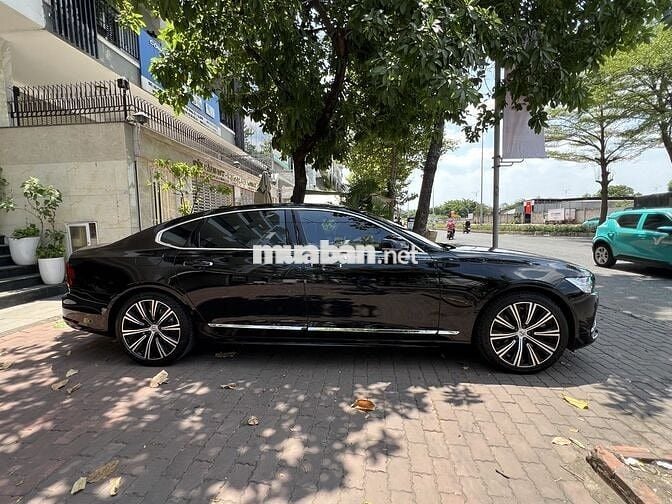 VOLVO S90L ULTIMATE 2022 ĐEN - 23700 km