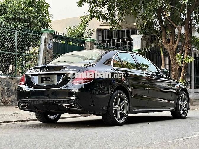 Mercedes C300 AMG 2016 - 60000 km