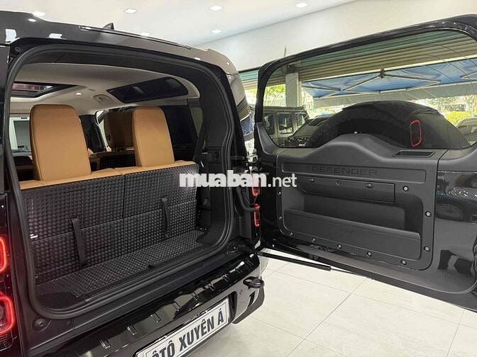 🇬🇧 Defender 110 Hse P300 2.0L 16,000 km