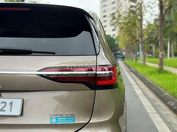 🔜 Volkswagen Viloran ( Luxury ) Sản xuất 2023 đklđ 2024 • Odo 35.000