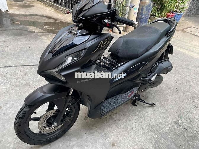 Air blade 4 val 2023 black edition keng