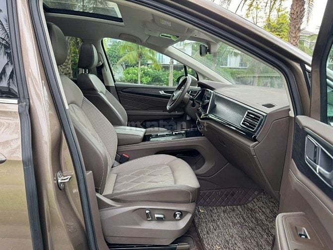 🔜 Volkswagen Viloran ( Luxury ) Sản xuất 2023 đklđ 2024 • Odo 35.000