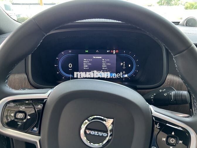 VOLVO S90L ULTIMATE 2022 ĐEN - 23700 km