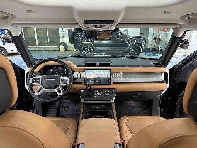 🇬🇧 Defender 110 Hse P300 2.0L 16,000 km