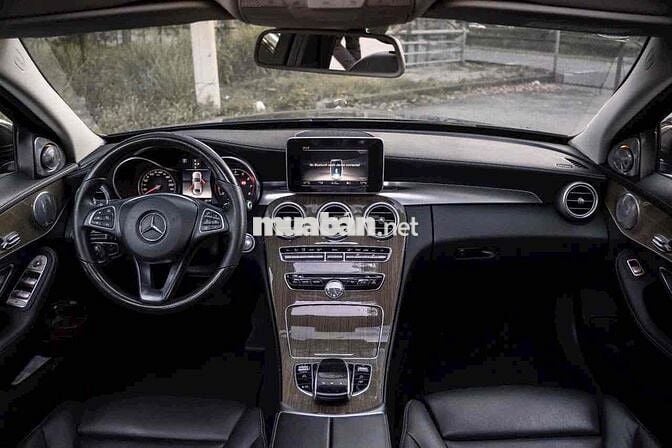 Mercedes Benz C Class 2017 C250 Exclusive - 80000