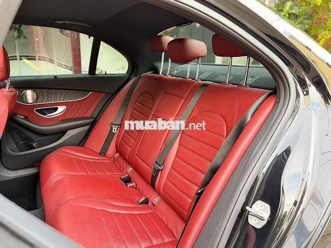 Mercedes C300 AMG 2016 - 60000 km