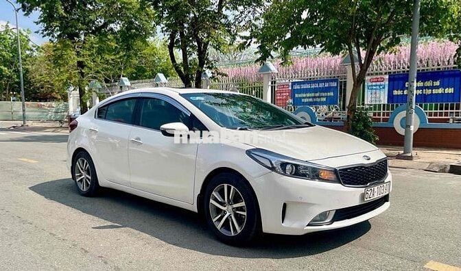 Kia Cerato 2018 2.0 AT Premium - 81000 km