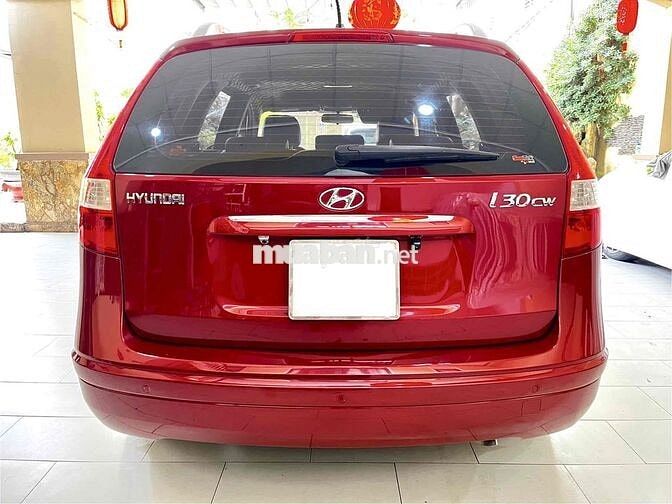 Hyundai i30 CW 2011 hàng nhập. Xe gia đình