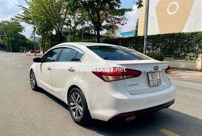 Kia Cerato 2018 2.0 AT Premium - 81000 km