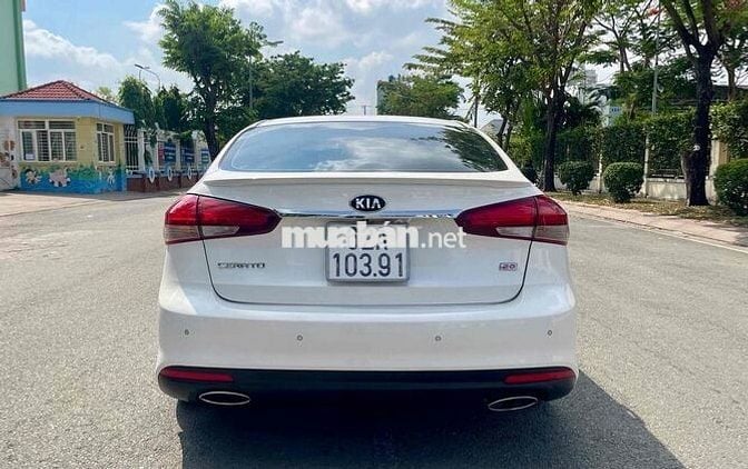 Kia Cerato 2018 2.0 AT Premium - 81000 km