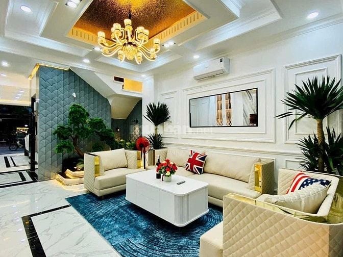 Chính chủ bán nhà đường Nguyễn Thị Minh Khai, P5, Q3, 70m2, 4 tỷ150 sổ