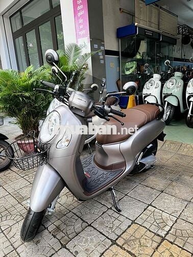 Xe scoopy 2024 màu xám