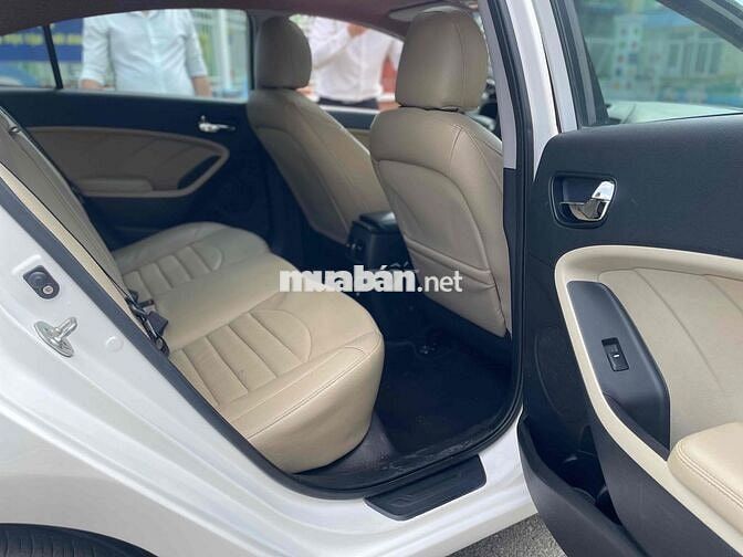 Kia Cerato 2018 2.0 AT Premium - 81000 km