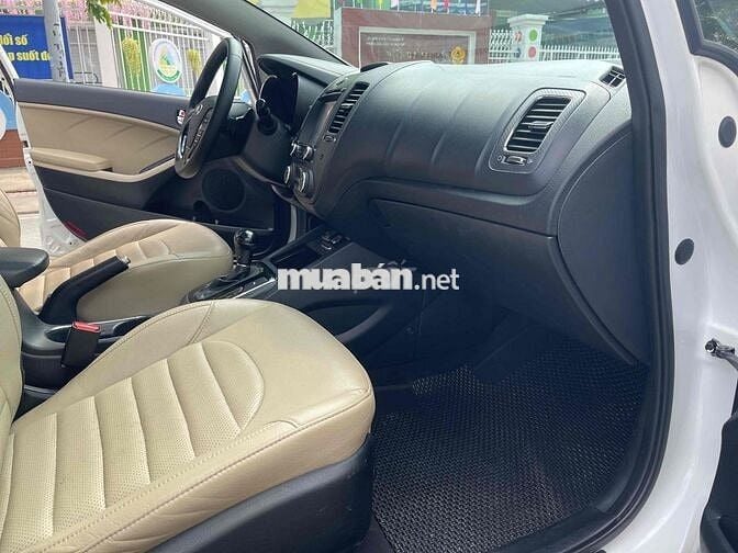 Kia Cerato 2018 2.0 AT Premium - 81000 km
