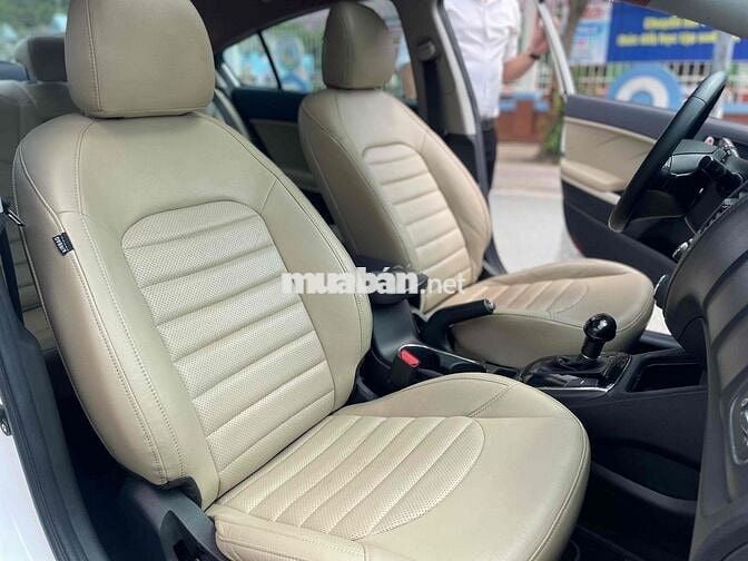 Kia Cerato 2018 2.0 AT Premium - 81000 km