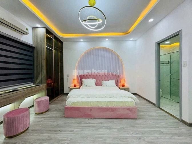 Bán gấp nhà 95.8m² Trần Quang Diệu Q3, hẻm ô tô, sổ hồng riêng giá 6tỷ
