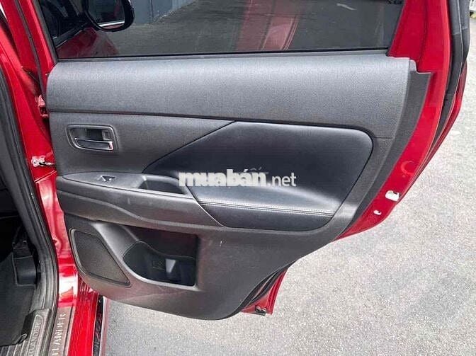 Mitsubishi Outlander 2022 2.0 CVT - 27000 km