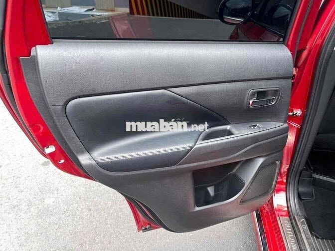 Mitsubishi Outlander 2022 2.0 CVT - 27000 km