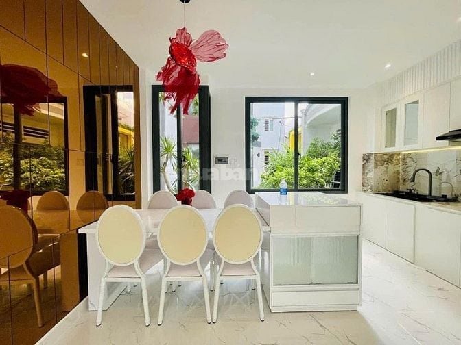 Kẹt tiền bán gấp căn nhà 48m2 đường Kỳ Đồng P9 quận 3. Giá 3tỷ150tr
