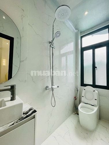 Kẹt tiền bán gấp căn nhà 48m2 đường Kỳ Đồng P9 quận 3. Giá 3tỷ150tr
