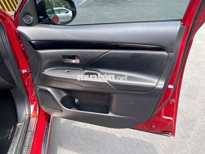 Mitsubishi Outlander 2022 2.0 CVT - 27000 km