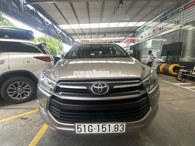 Toyota Innova 2018 2.0E giá tl, bảo hành 1 năm