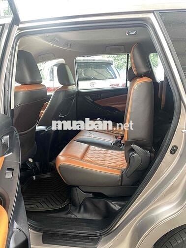 Toyota Innova 2018 2.0E giá tl, bảo hành 1 năm