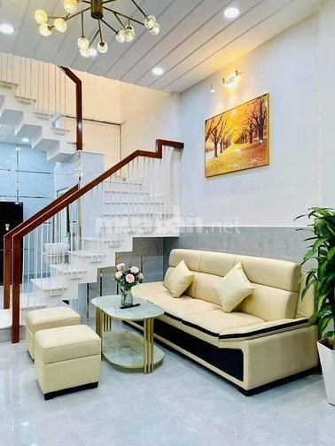 Định cư Mỹ bán gấp căn 37 m2 ở Đỗ Tấn Phong, PN. 1 Tỷ 570 1T1L. sổ sẵn