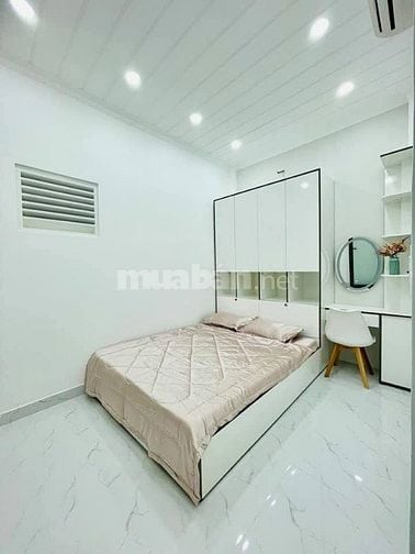 Định cư Mỹ bán gấp căn 37 m2 ở Đỗ Tấn Phong, PN. 1 Tỷ 570 1T1L. sổ sẵn
